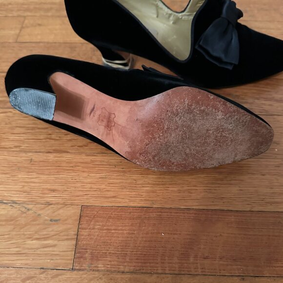 Nine West Black Velvet Heels w/ a bow size 10M - Picture 7 of 10